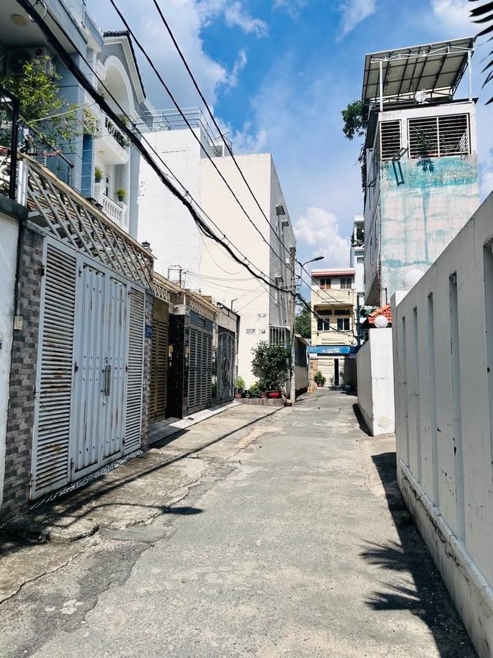 Nhà cấp 4 Gò Vấp 72.2m² giá 6.95 tỷ - Hẻm ô tô đậu cửa, thu nhập gần 10 triệu/tháng!