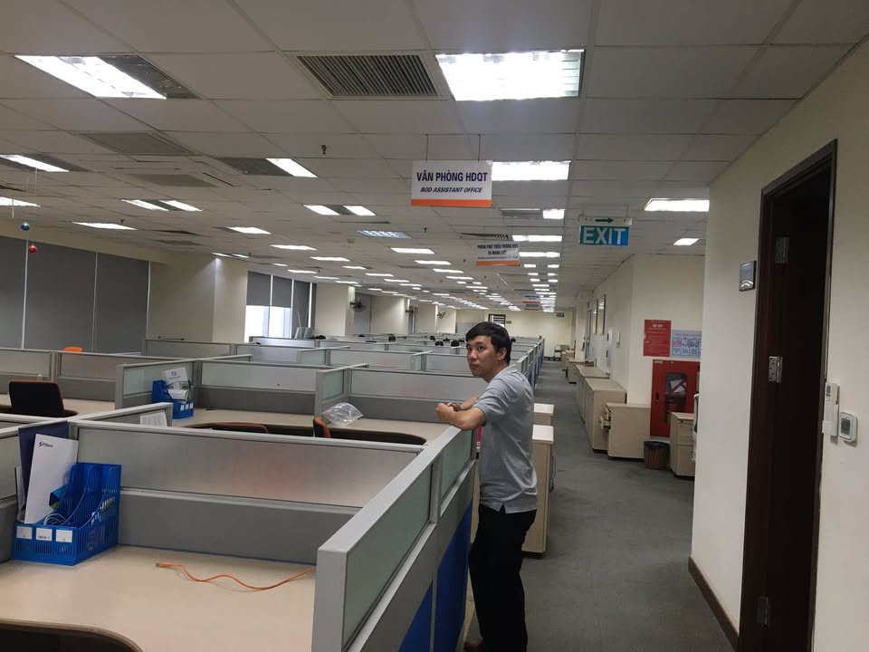 Cho thuê sàn văn phòng hạng A phố Tây Sơn 1200m² giá rẻ chỉ 300k/m²!