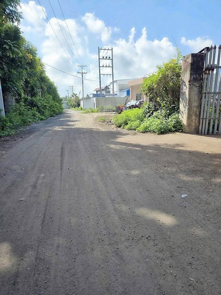 Đất thổ cư xã Đức Hòa Thượng 135m² giá 760 triệu - Sổ hồng riêng, vị trí thuận lợi!