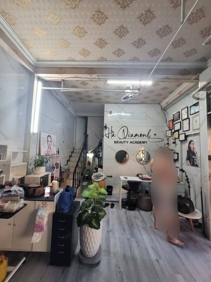 Nhà cho thuê góc 2 mặt hẻm Tân Sơn Nhì 40m² giá 10 triệu - Phù hợp cho spa, shop