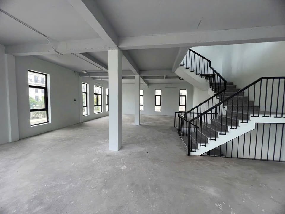 Cho thuê shophouse 150m² tại Louis City Hoàng Mai - Phù hợp làm văn phòng, showroom