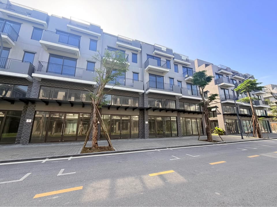 Nhà phố The Garden 1 Vinh 88m² giá 6 tỷ - Sổ đỏ chính chủ, sang tên nhanh chóng!