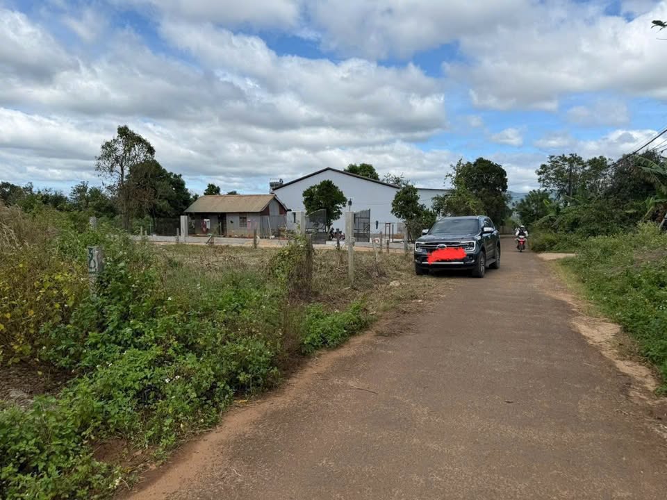 Đất nền hẻm 412 Trường Sơn, Pleiku 242m² giá 890 triệu - Lô góc 2 mặt tiền thông thoáng!