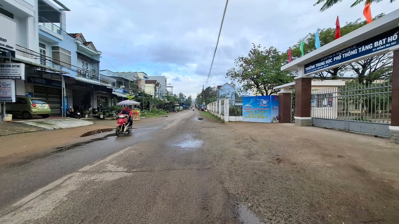 Nhà bán phường Bồng Sơn, 87m² giá 3 tỷ - Vị trí trung tâm thuận lợi!