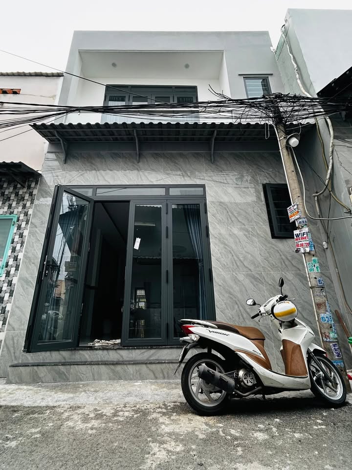 Nhà mới trệt lầu hẻm xe hơi Tăng Nhơn Phú B 50m² giá 5.5 tỷ - Tặng full nội thất