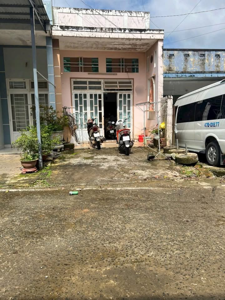 Nhà cấp 4 hẻm 54 Bế Văn Đàn, B'lao 72m² giá 1.78 tỷ - Cơ hội đầu tư hấp dẫn!