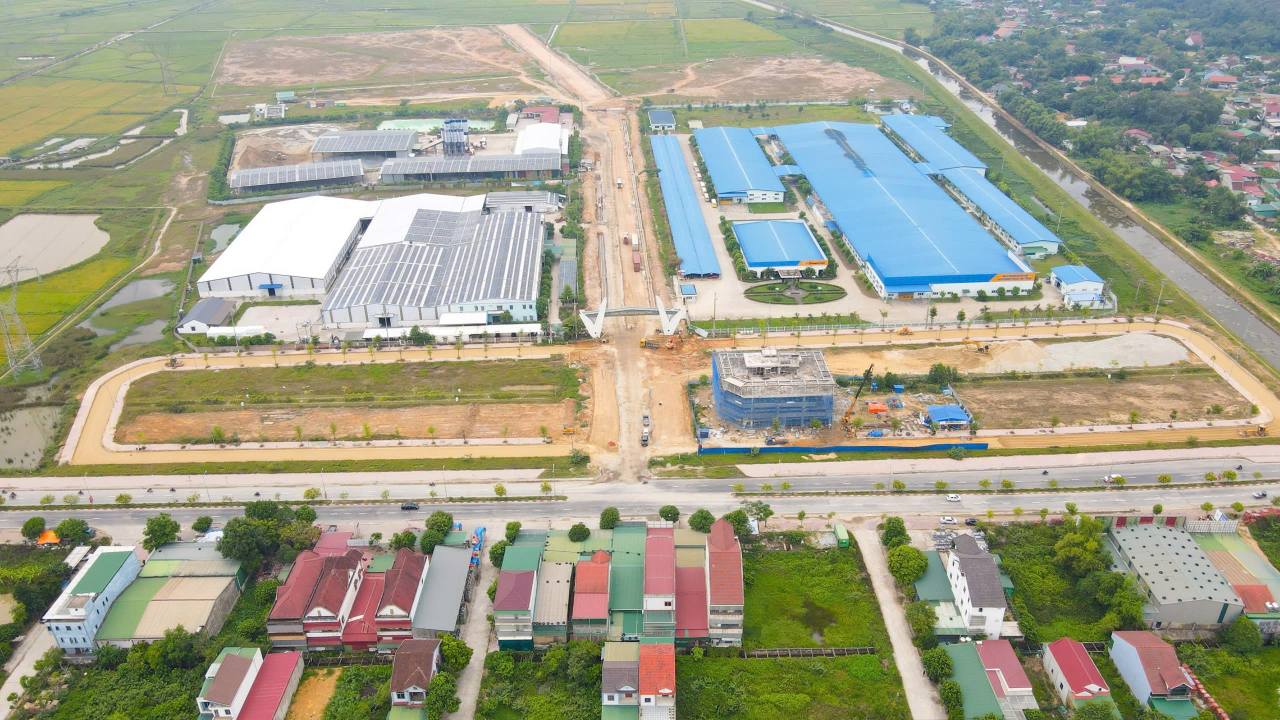 Kho bãi cho thuê tại CCN Đức Thọ, Hà Tĩnh - Diện tích từ 2300m², giá hấp dẫn!