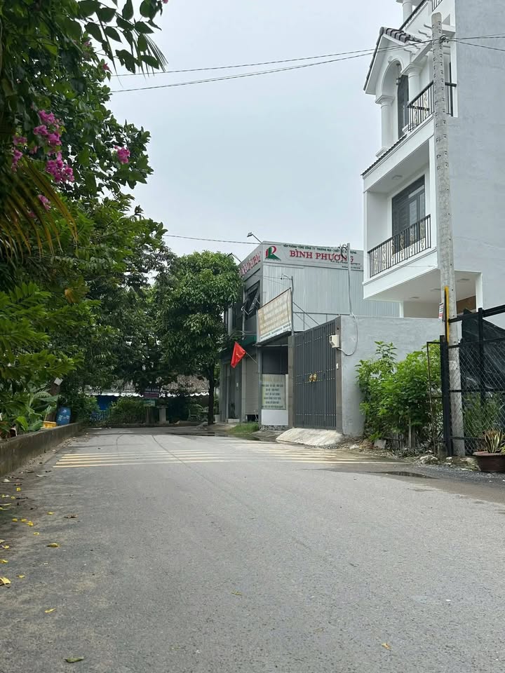 Đất thổ cư mặt rạch Thạnh Xuân 52, Quận 12 - Diện tích 58.2m² chỉ 4.35 tỷ!