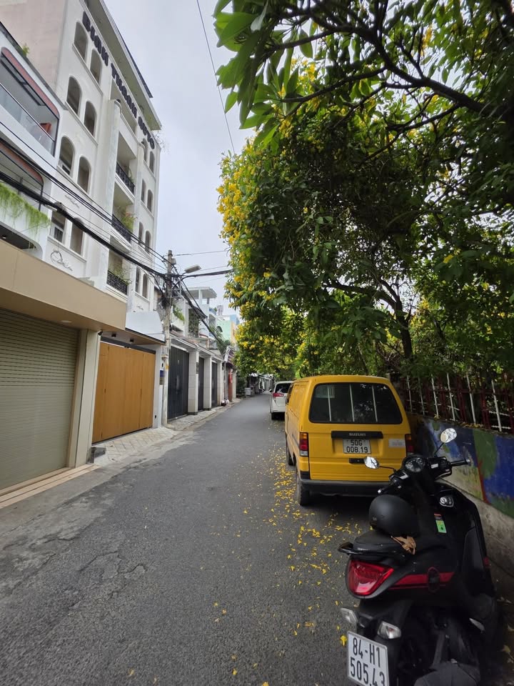 Nhà 6 Tầng Huỳnh Văn Bánh, Phú Nhuận 92m² giá 19.8 tỷ - Dòng tiền 50 triệu/tháng!