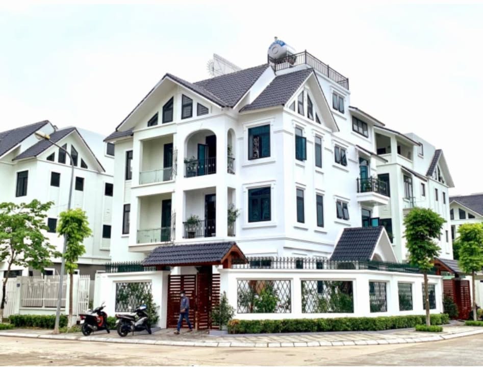 Biệt thự Văn Phú Hà Đông 220m² giá 36.8 tỷ - Nhà hoàn thiện đẳng cấp