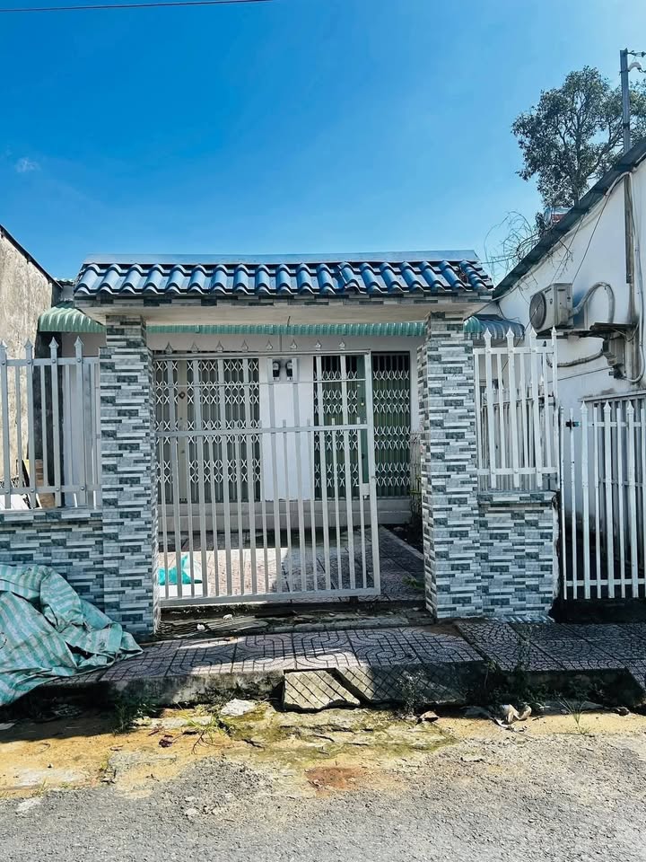 Nhà nhỏ Phước Hiệp 83m² giá 680 triệu - Sổ hồng riêng, dễ dàng cho thuê!