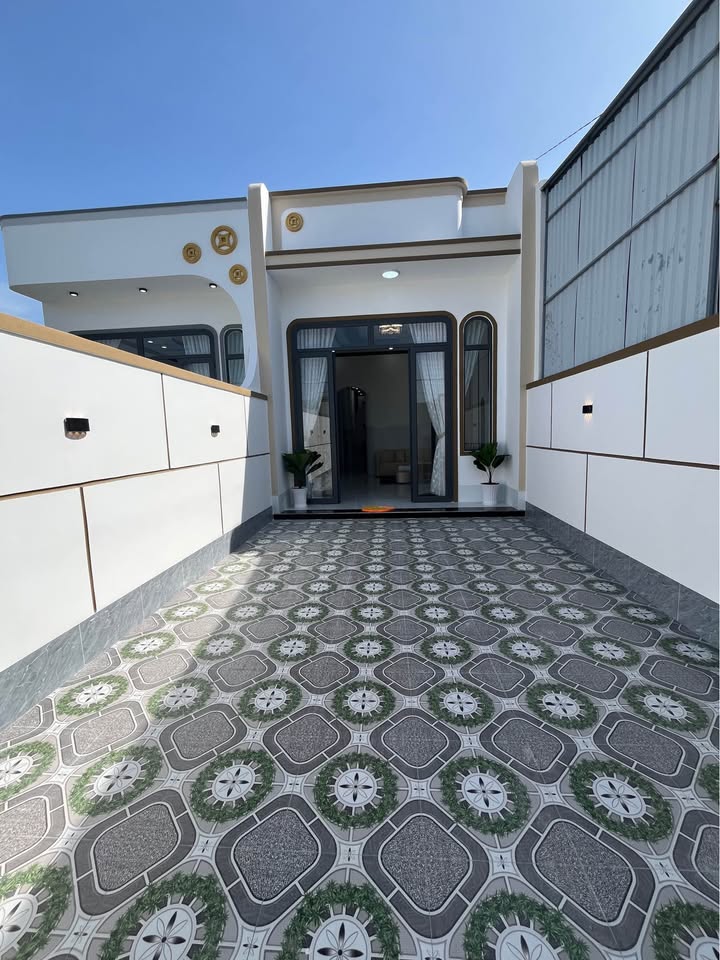 Nhà Hẻm 62 Đường Nguyễn Chí Thanh, Tây Ninh 118m² - Giá Tốt 1.55 Tỷ Thương Lượng!