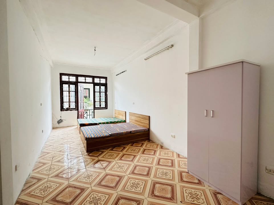 Phòng cho thuê tại Ngõ 193/30 Bồ Đề, Long Biên - Giá 2.5 triệu, Ô tô đỗ cửa!