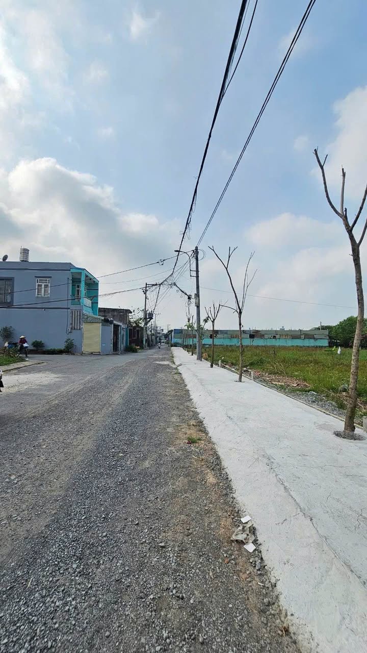 Đất Bà Điểm Hóc Môn 120m² giá 3.65 tỷ - Cơ hội đầu tư hấp dẫn!