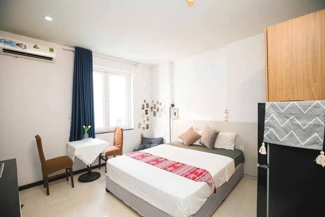 Căn hộ dịch vụ Phú Mỹ Hưng 30m² chỉ 6.3 triệu - Full nội thất, view công viên!