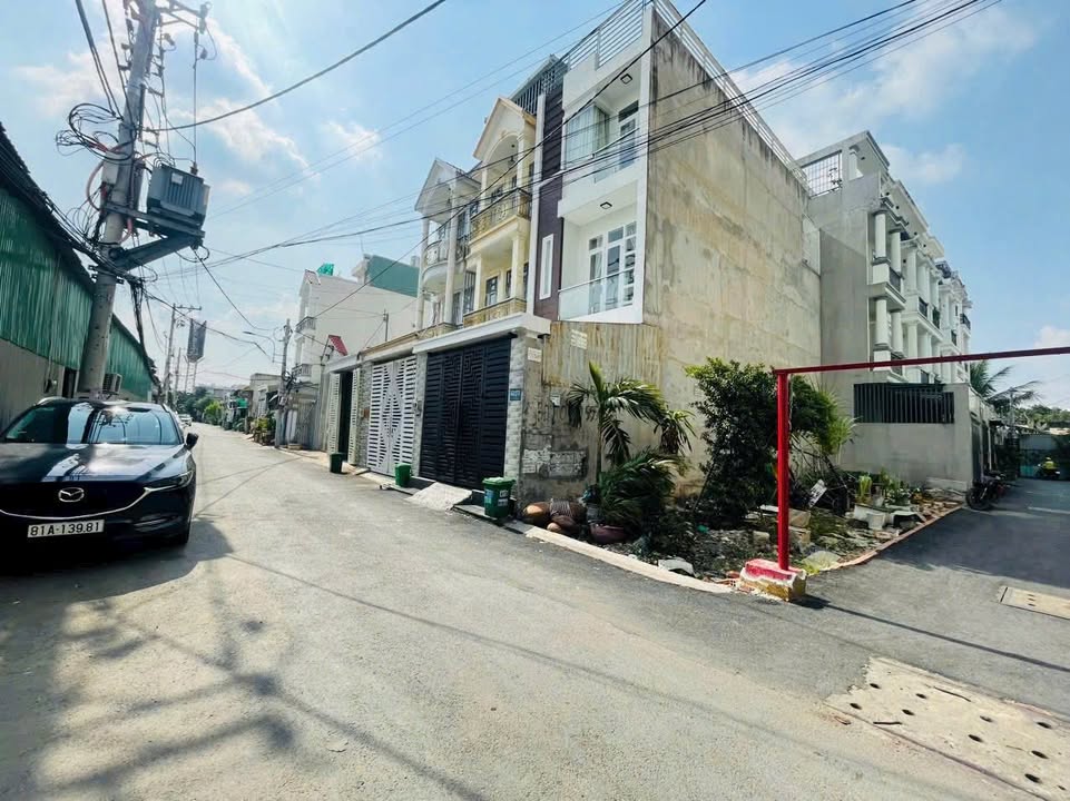 Bán đất góc 2 mặt tiền Hẻm 652 Quốc Lộ 13, Hiệp Bình Phước, 68.3m² giá 7 tỷ - Đầu tư sinh lời ngay!