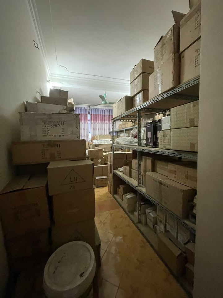 Cho thuê mặt bằng kinh doanh tại Đại Mỗ 50m² giá 15 triệu - Vị trí đắc địa ngay chợ chiều!