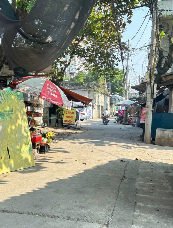 Đất nền Lam Hạ Phủ Lý 60m² giá 1.6 tỷ - Sổ đỏ chính chủ, thuận tiện giao thông