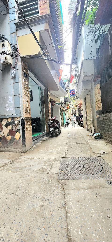 Nhà mặt ngõ thông Dương Văn Bé 45m² giá 12 tỷ - Kinh doanh sầm uất!