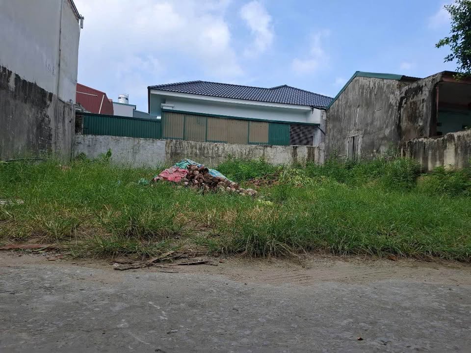 Đất đẹp phố Gia Lộc, phường Quảng Thịnh, Thanh Hóa 150m² giá 2 tỷ - Giao thông thuận tiện!