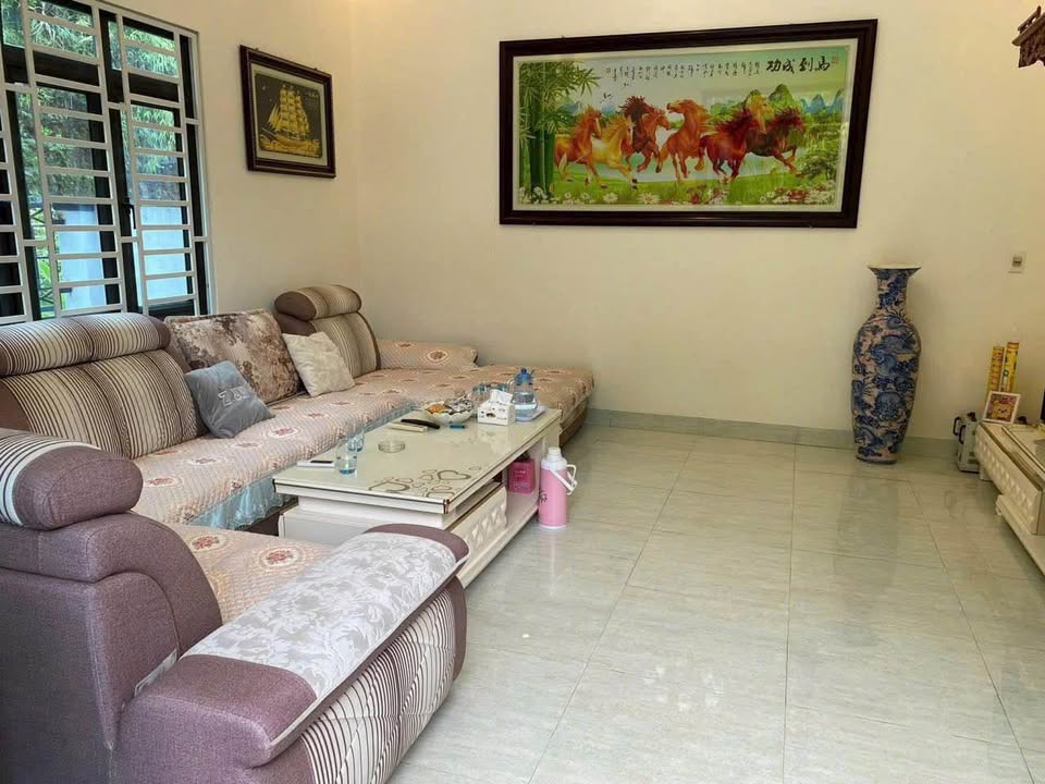 Nhà C4 mặt đường Bế Văn Đàn, 160m² giá 900 triệu - Sẵn sàng giao dịch nhanh!