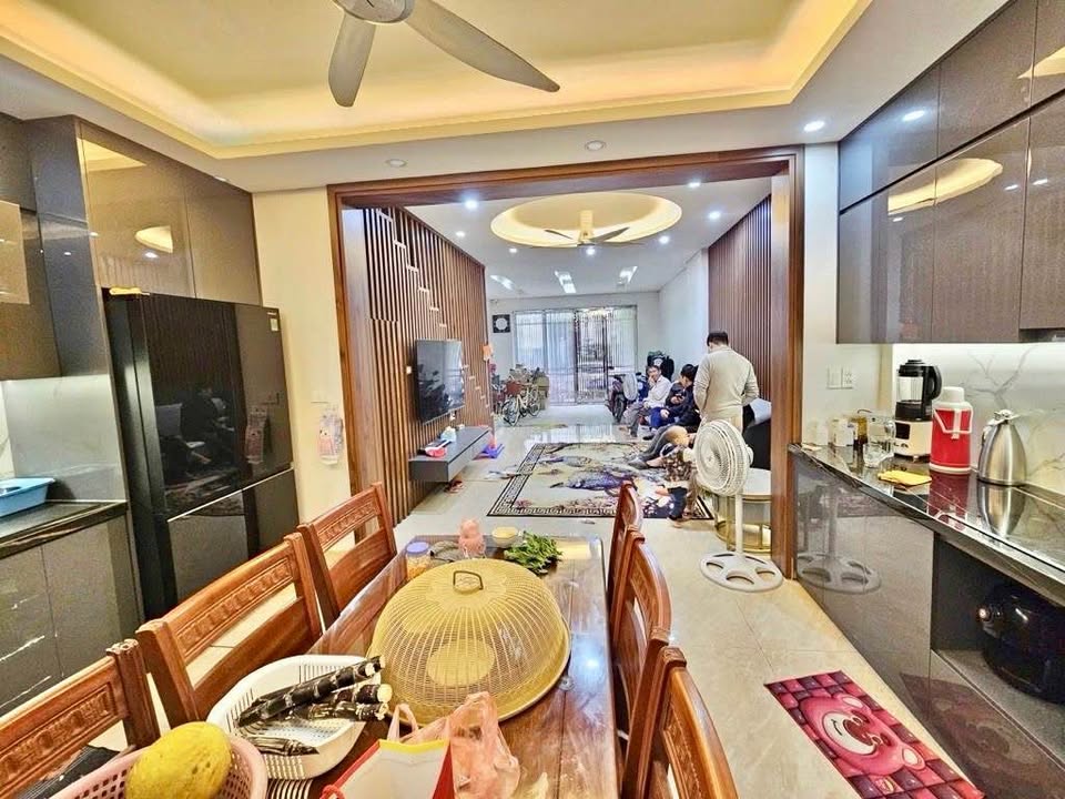 Nhà phố Vạn Phúc Hà Đông 78m² giá 23 tỷ - Kinh doanh sầm uất, ô tô đỗ cửa!