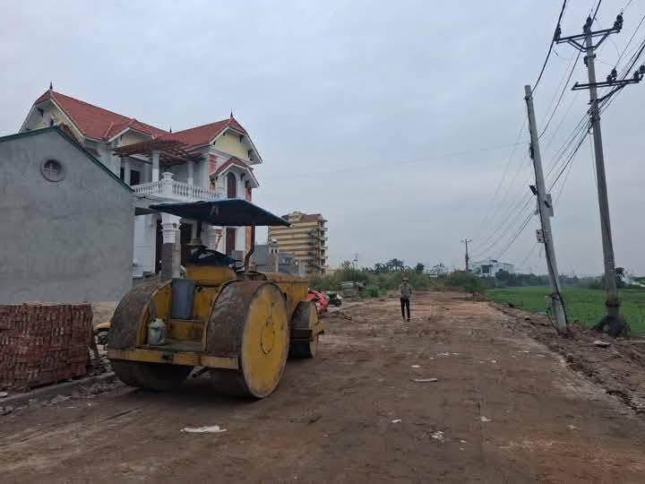 Bán đất Long Xuyên - Kinh Môn 100m² giá 1.8 tỷ - Tiềm năng phát triển lớn!