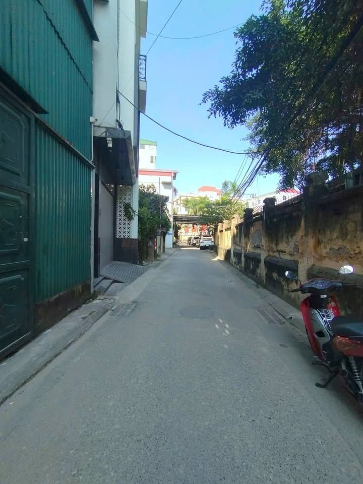 Nhà phố Sài Đồng 60m² giá 14.6 tỷ - Đầu tư kinh doanh đỉnh cao!