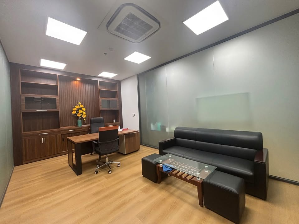 Nhà bán Phạm Thị Giây, Hóc Môn 35m² giá 1.8 tỷ - Vị trí đắc địa gần ngã 4