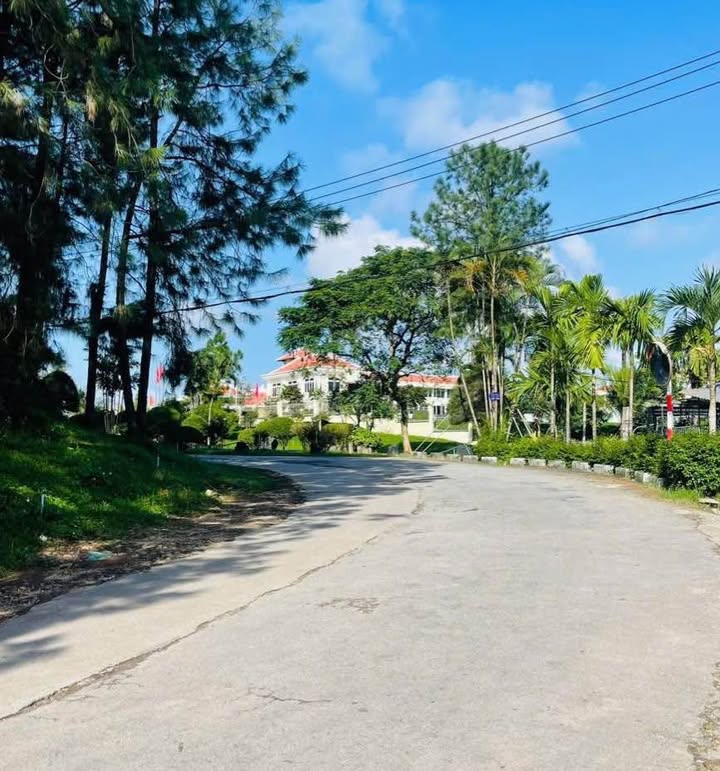 Đất nền Kiệt 82 Quảng Tế, Thủy Xuân 102m² giá 1.7 tỷ - Vị trí đẹp, ô tô vào tận nơi!