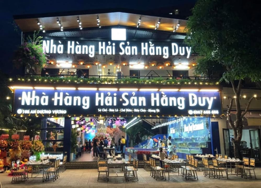 Mặt bằng cho thuê tại đường Hoàng Đạo Thúy, quận Cầu Giấy - Diện tích 370m², vị trí sầm uất!