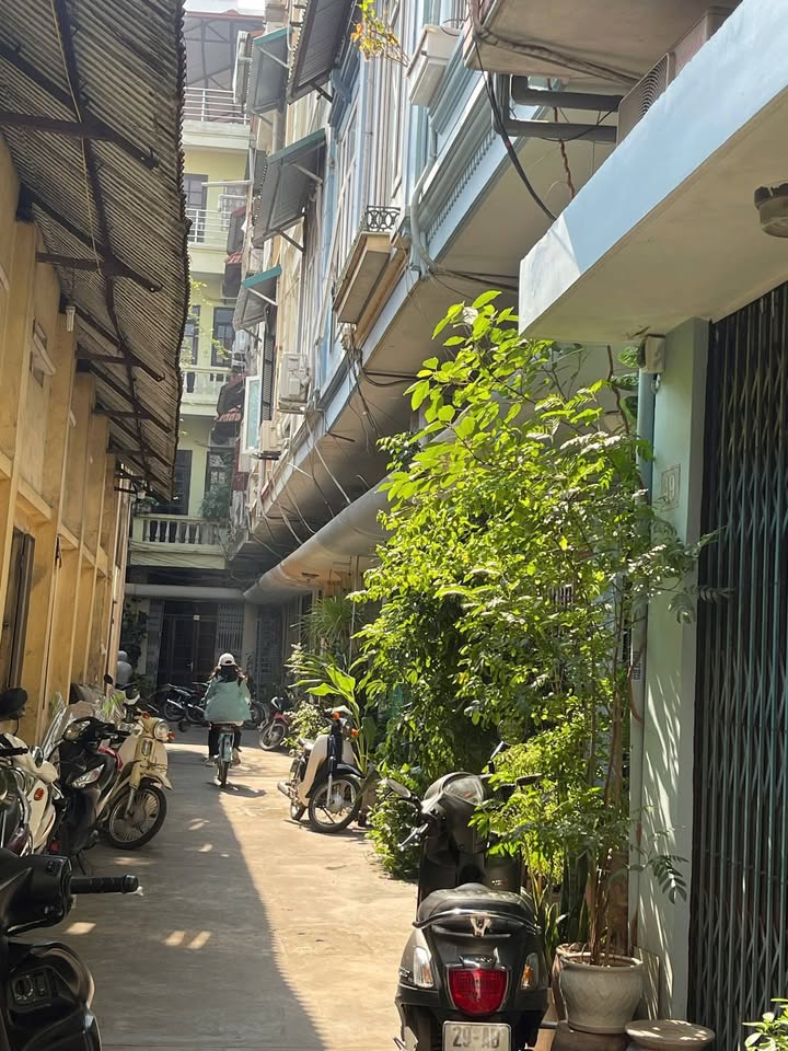 Nhà riêng cho thuê ngõ 2 Tây Sơn, Đống Đa, 35m² - Giá 12 triệu/tháng