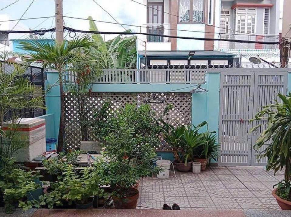 Nhà Gò Vấp 119m² giá 8.25 tỷ - Bán gấp, ô tô vào tận sân!