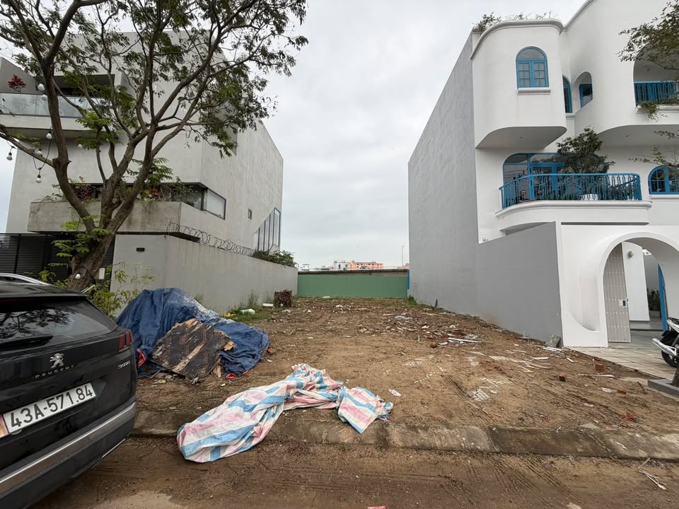 Đất nền đường Trần Sâm, Sơn Trà, Đà Nẵng 180m² giá 15.3 tỷ - Cơ hội đầu tư hấp dẫn!