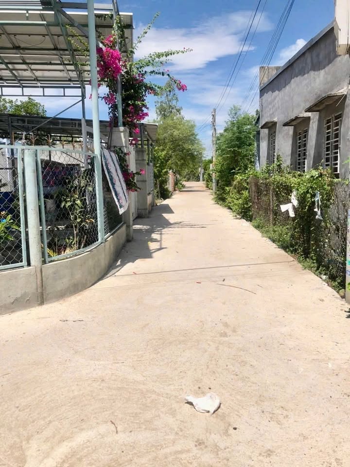 Đất nền xã Xuân Hải 401m² giá 550 triệu - Đầu tư lý tưởng cho vợ chồng trẻ!