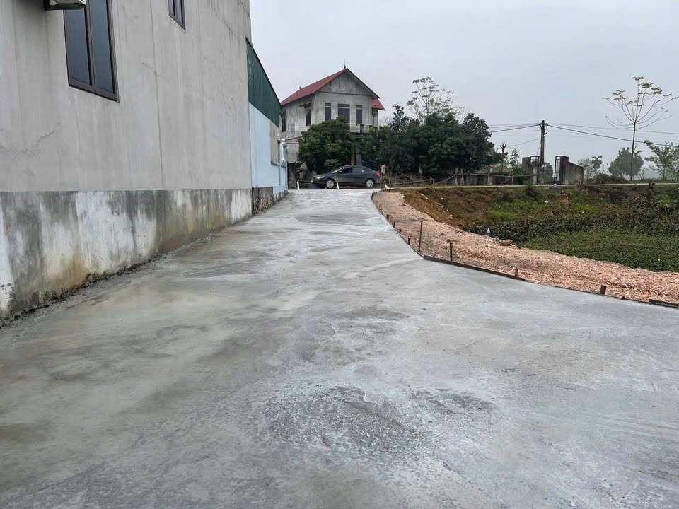 Đất Nam Phương Tiến Chương Mỹ 1.700m² giá 8.5 tỷ - Đầu tư dài hạn lý tưởng!