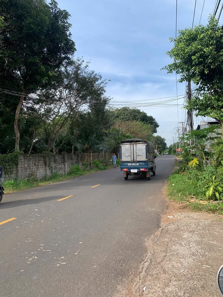 Lô đất Suối Tre Long Khánh 616m² giá 1.4 tỷ - Đất sổ đỏ chính chủ, tiện ích đầy đủ!