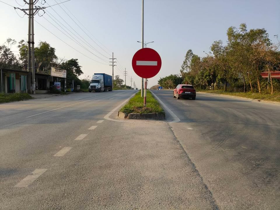 Đất Trục Chính Kinh Doanh Kim Long 113,7m² giá chỉ 1 tỷ - Đầu tư sinh lời ngay!