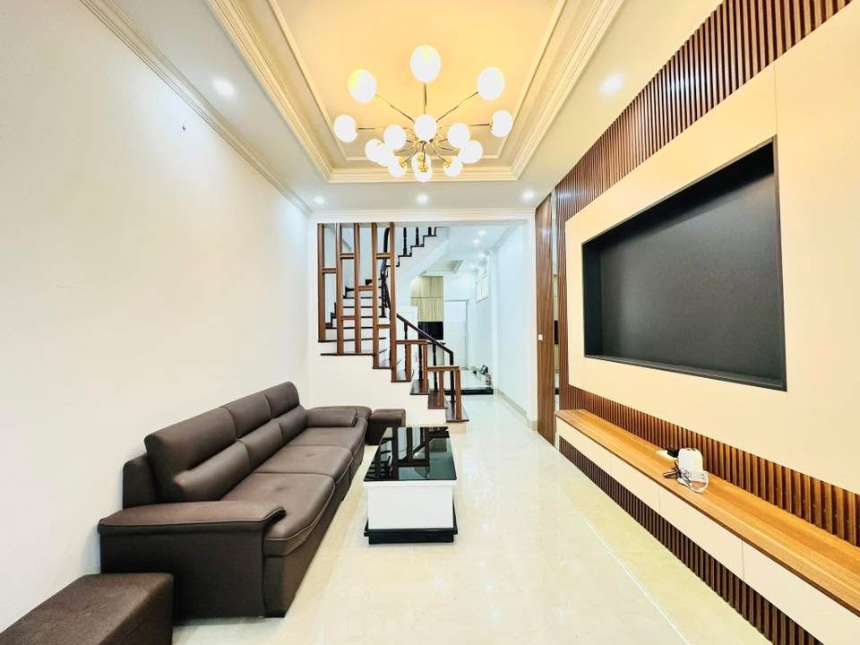 Nhà đẹp Nguyễn Khánh Toàn, Cầu Giấy, 47m², lô góc 3 mặt thoáng - Đầu tư sinh lời tối ưu!