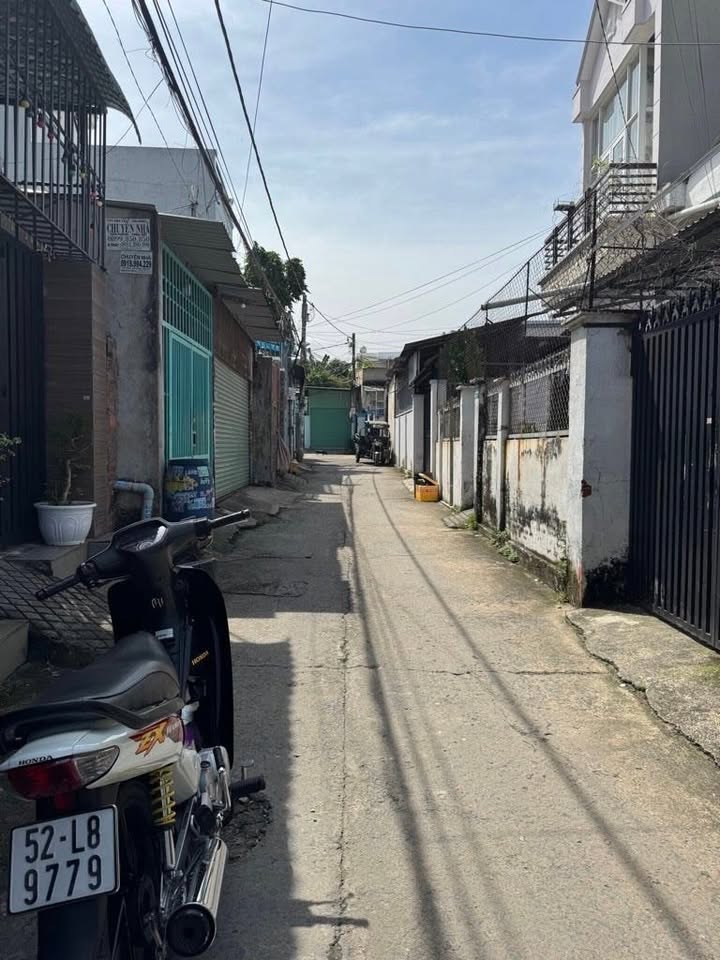 Đất hẻm xe tải thông trung tâm Tăng Nhơn Phú 78m² giá 5.6 tỷ - Phong thủy đẹp, tiện ích bủa vây!