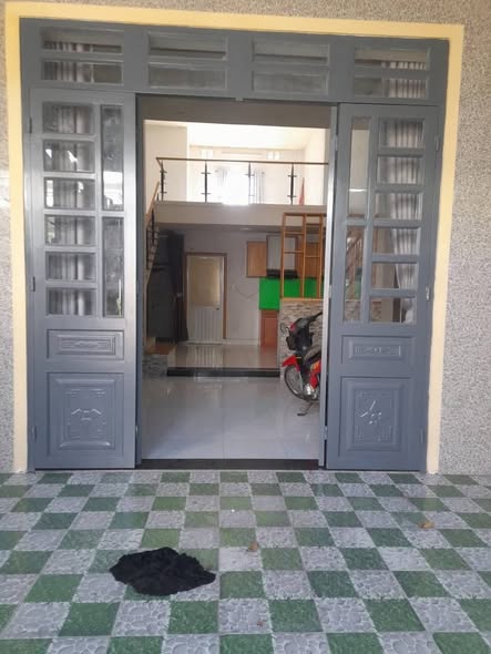 Nhà cấp 4 gác đúc đường Lê Hồng Phong, 80m² giá 2.79 tỷ - Nhà xây kiên cố, ô tô vào tận nơi!