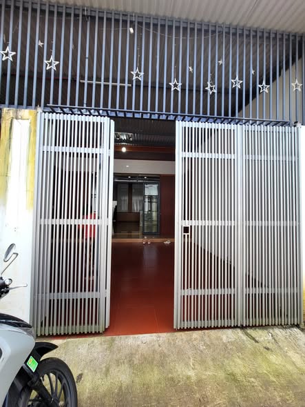 Nhà cho thuê 128 Đồng Khởi, Tân Lợi BMT 5.5 triệu - Sân ô tô rộng rãi!