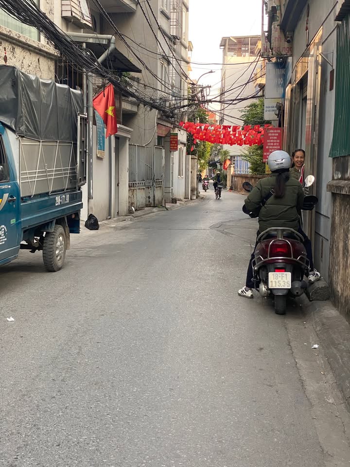 Đất Ngọc Thụy 91m² giá 18 tỷ - Mặt ngõ kinh doanh tiềm năng!