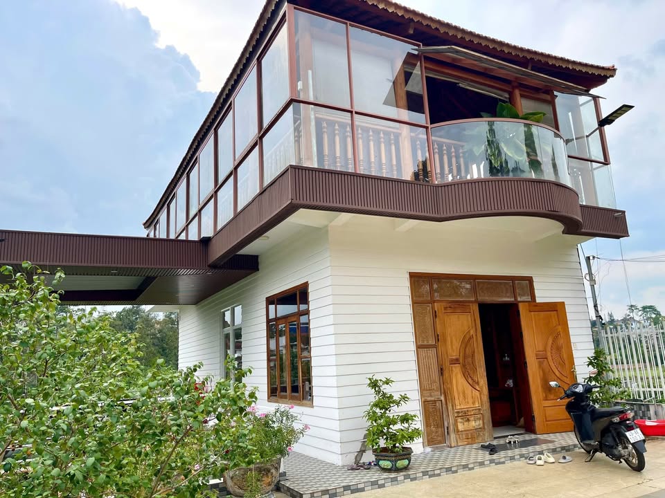 Biệt thự sân vườn hẻm Phan Đình Giót - Bảo Lộc 370m² giá 5,2 tỷ - Không thể bỏ lỡ!