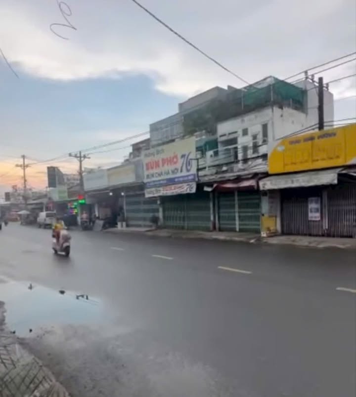 Nhà xưởng mặt tiền Phan Văn Đối, Hóc Môn 1700m² giá 57 tỷ - Pháp lý rõ ràng!