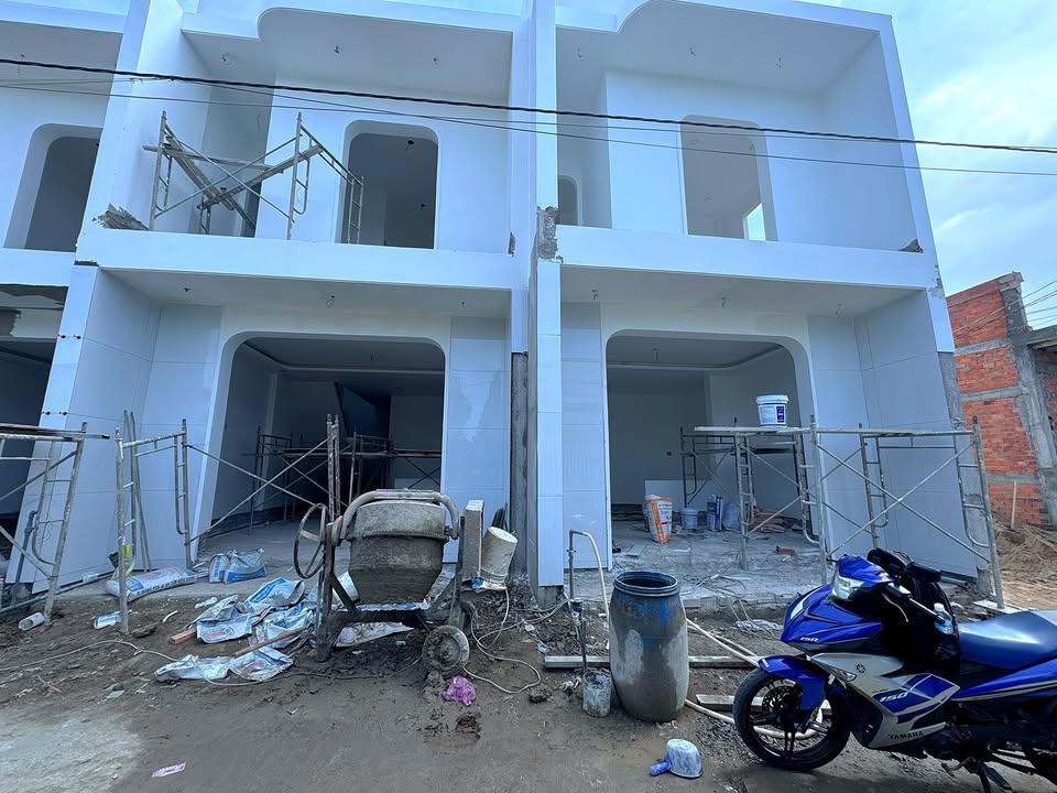 Nhà 1 trệt 1 lầu Gò Công 48.8m² giá 1.39 tỷ - Nhà mới xây, đầy đủ tiện nghi!