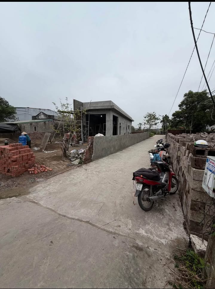 Nhà cấp 4 Móng Cái 80m² giá 1 tỷ - Vị trí thuận lợi, đầu tư lý tưởng!