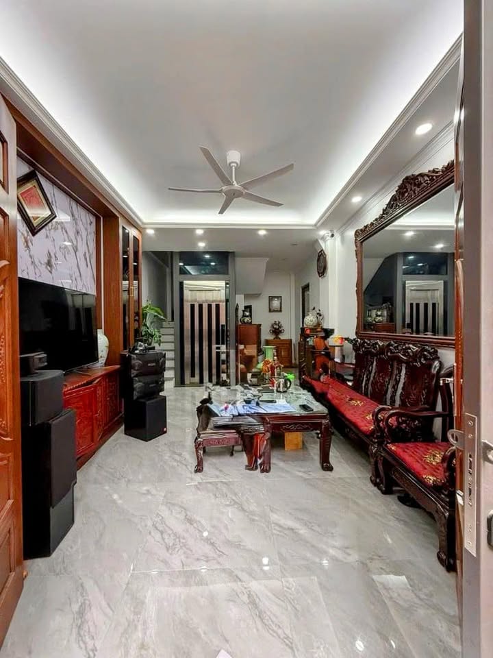 Nhà riêng Vân Canh, Hoài Đức 90m² giá 15 tỷ - Kinh doanh thuận lợi, ô tô đỗ cửa!