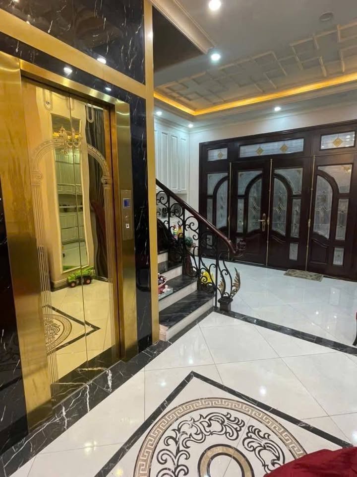 Nhà riêng Cầu Giấy 55m² giá 10.9 tỷ - Chính chủ, sổ đỏ, giao dịch ngay!