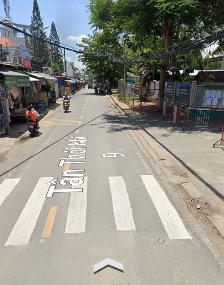 Nhà phố Tân Thới Nhì, Hóc Môn 150m² giá 6 tỷ - Kinh doanh thuận lợi!